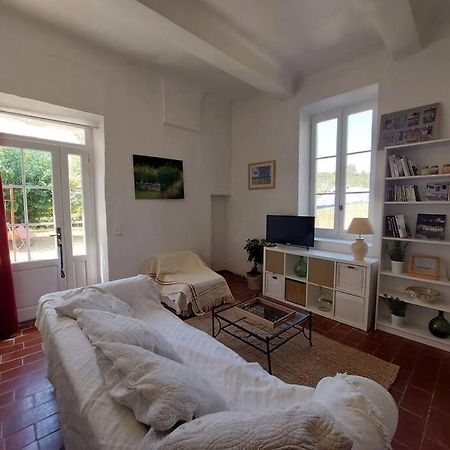 Maison De Cesar Saint-Saturnin-lès-Apt Dış mekan fotoğraf