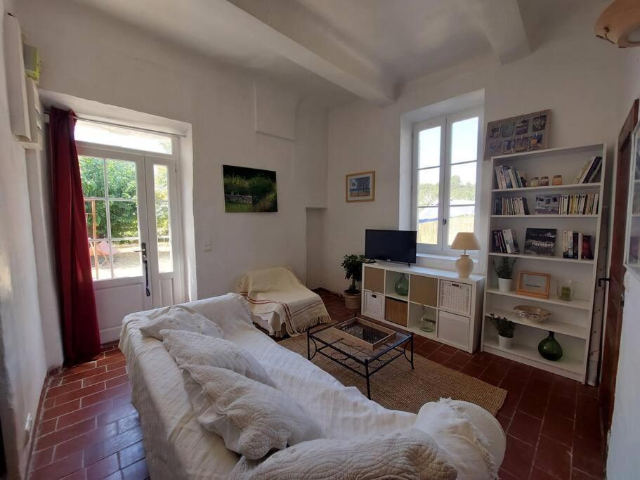 Maison De Cesar Saint-Saturnin-lès-Apt Dış mekan fotoğraf